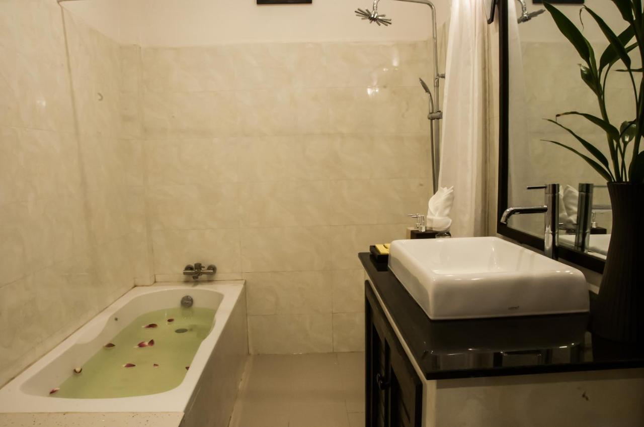Private Boutique Home With Pool, The Fin Inn Siem Reap Exterior foto