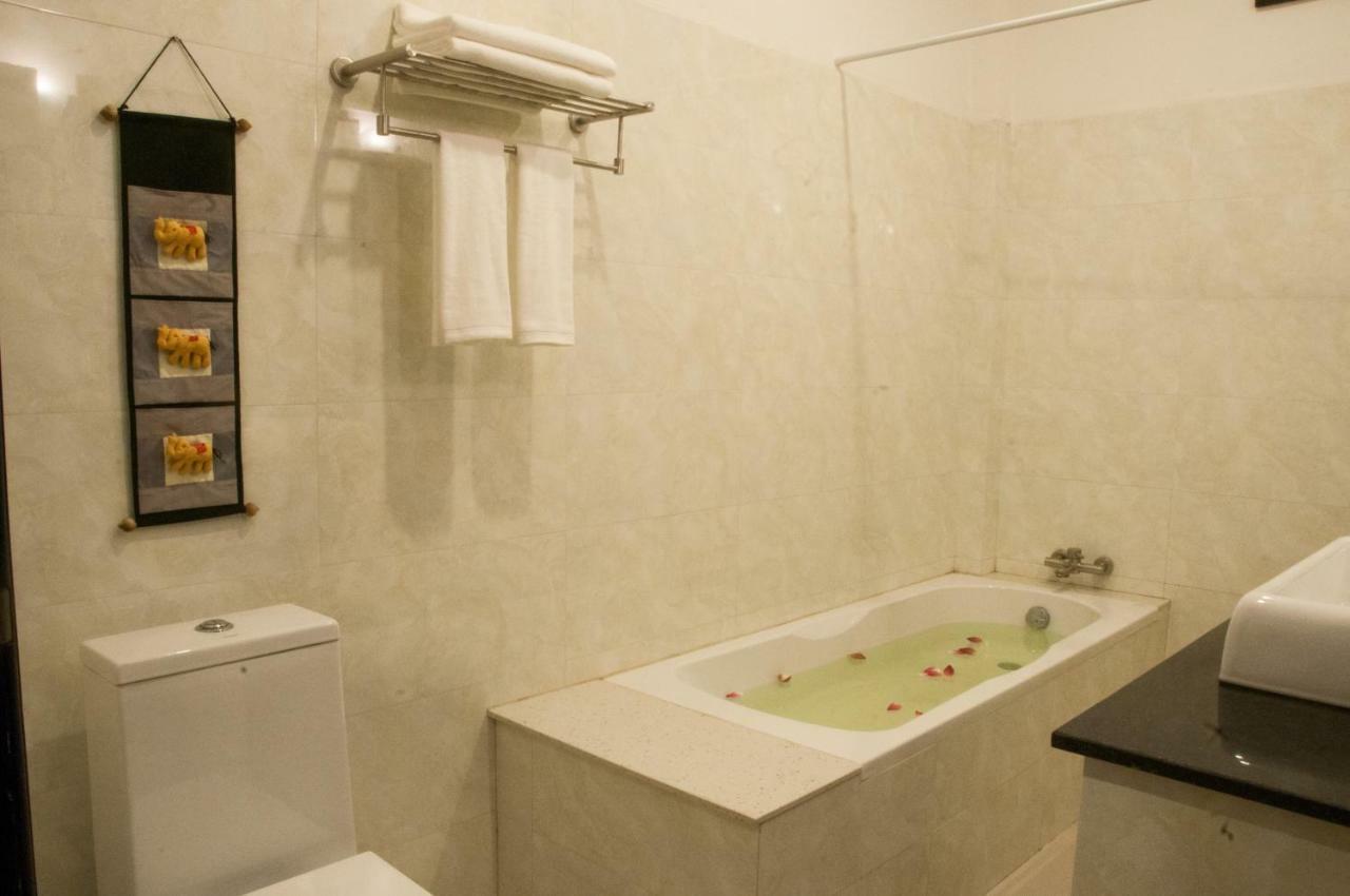 Private Boutique Home With Pool, The Fin Inn Siem Reap Exterior foto
